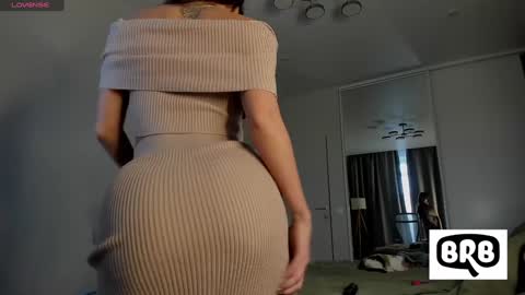 xxx_leila online show from December 8, 2024, 9:35 am