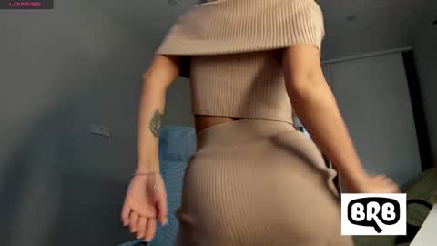 xxx_leila online show from March 8, 2025, 6:10 am