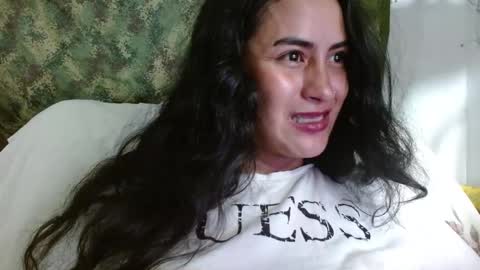 Snapshot of xxx_morena chatting on January 2, 2025, 4:09 am LILI online show from January 2, 2025, 4:09 am