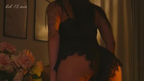 Molly online show from October 5, 2025, 10:24 am