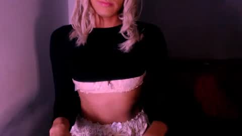 Snapshot of xxxanonymousloverxxx chatting on October 9, 2025, 5:49 am Chiara online show from October 9, 2025, 5:49 am