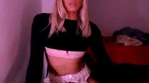 Snapshot of xxxanonymousloverxxx chatting on November 11, 2025, 7:19 am Chiara online show from November 11, 2025, 7:19 am