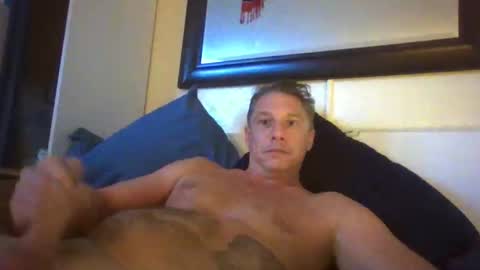 Snapshot of xxxelentdick chatting on March 15, 2026, 2:12 pm deeeeznutz online show from March 15, 2026, 2:12 pm