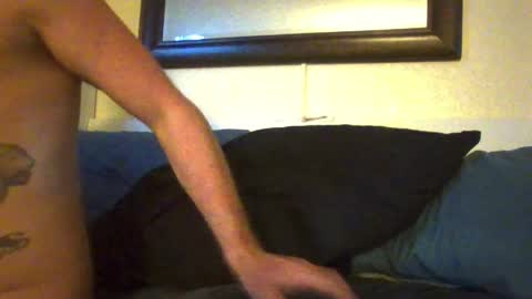 Snapshot of xxxelentdick chatting on March 25, 2026, 12:44 pm deeeeznutz online show from March 25, 2026, 12:44 pm