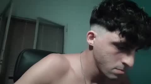 xxxfacu online show from February 7, 2025, 3:12 am