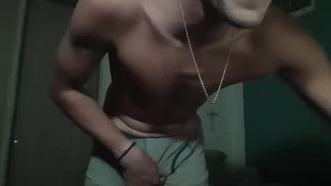 xxxfacu online show from February 23, 2025, 7:33 am