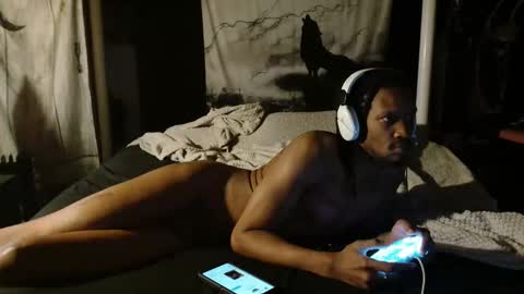 xxxjrstrokesxxx online show from December 1, 2025, 12:54 pm