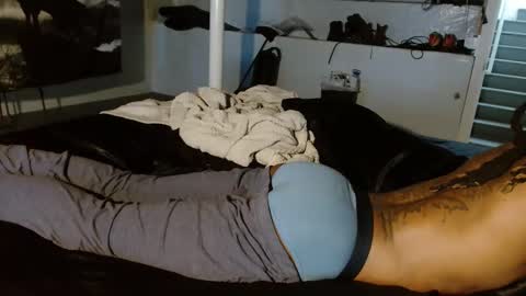 xxxjrstrokesxxx online show from January 5, 2026, 5:27 pm