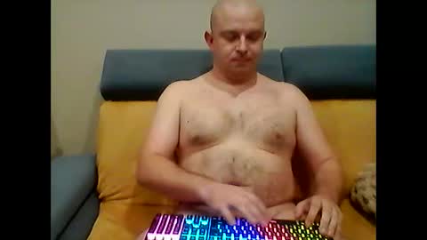 Snapshot of xxxluki91xxx chatting on May 14, 2026, 12:06 am LUKAS online show from May 14, 2026, 12:06 am