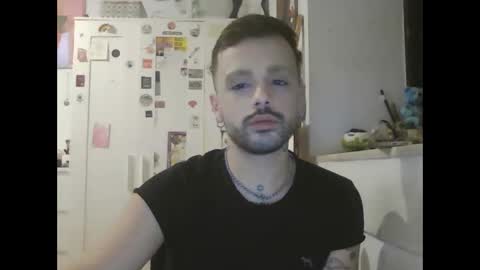 xxxpietro1903 online show from November 18, 2025, 3:01 am