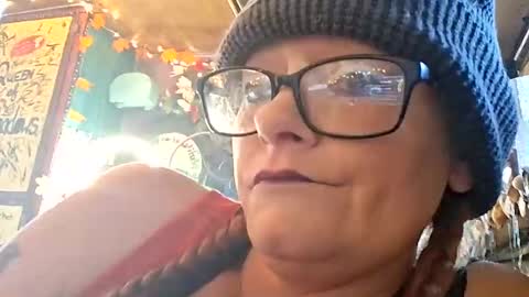 XXXQueenMandyDickenz online show from January 13, 2026, 8:58 pm