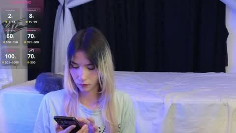 July and Fer online show from April 7, 2026, 7:20 am