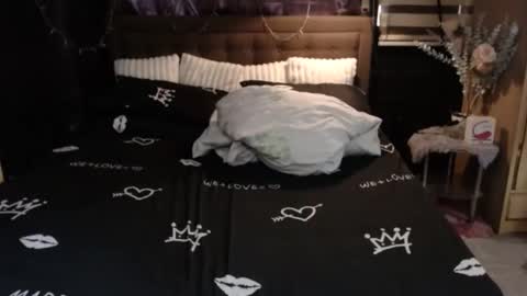 Snapshot of xyourtastyprincess chatting on February 28, 2026, 8:37 am Angela online show from February 28, 2026, 8:37 am