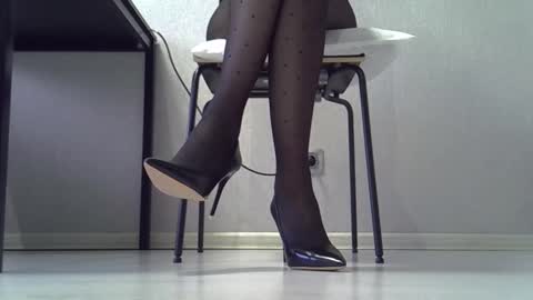 Dina online show from February 22, 2026, 6:13 am