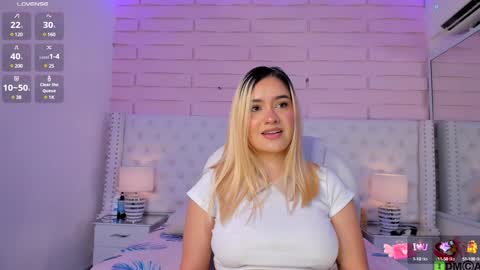 Yakeline online show from December 13, 2024, 1:26 am