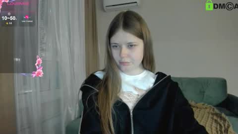 yamatobrodsky1 online show from December 14, 2025, 10:58 pm