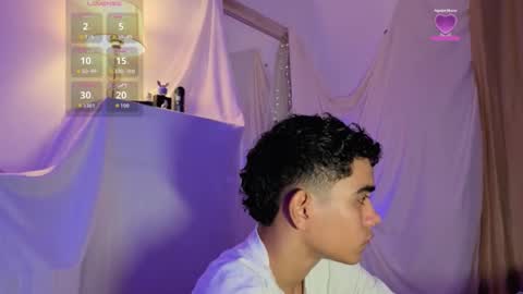 yamilk101 online show from December 18, 2025, 2:17 am