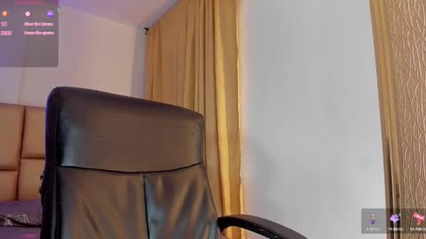 Snapshot of yamirawalker chatting on October 2, 2025, 8:05 pm Naomi online show from October 2, 2025, 8:05 pm