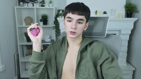 Snapshot of yamitwink chatting on November 11, 2025, 8:20 pm yamitwink online show from November 11, 2025, 8:20 pm