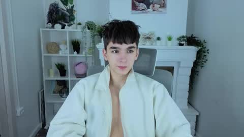 Snapshot of yamitwink chatting on December 14, 2025, 8:57 pm yamitwink online show from December 14, 2025, 8:57 pm