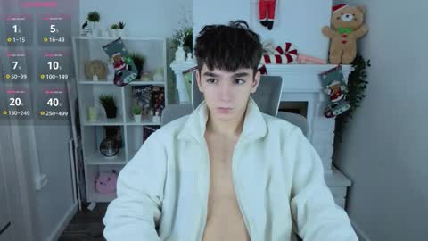 Snapshot of yamitwink chatting on December 17, 2025, 8:37 pm yamitwink online show from December 17, 2025, 8:37 pm