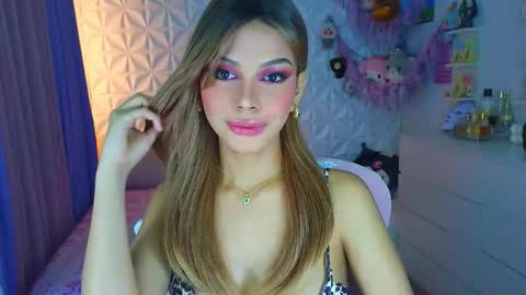 YANG AUDREY LONE online show from September 8, 2025, 6:07 pm