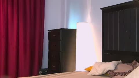 yanira_ass_ online show from September 15, 2025, 4:56 am