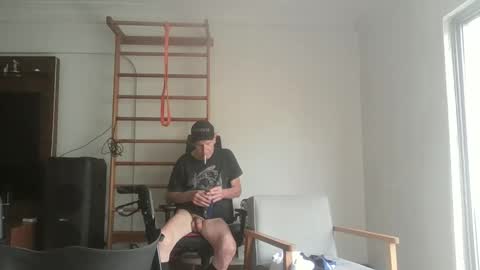 Snapshot of yannisv chatting on February 2, 2026, 4:27 pm yannisv online show from February 2, 2026, 4:27 pm