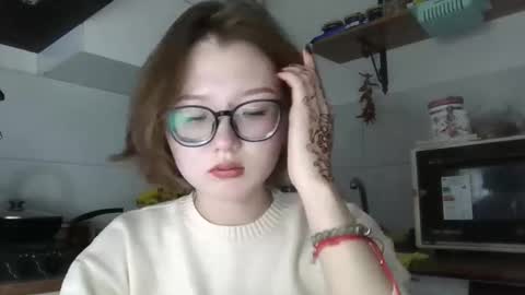 Lily online show from October 27, 2025, 3:38 pm