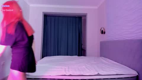 Yana online show from January 6, 2026, 8:34 pm