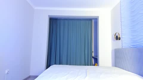 Yana online show from January 11, 2026, 10:04 pm