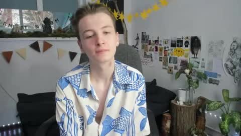 Snapshot of yaposha chatting on December 9, 2024, 7:06 am yaposha online show from December 9, 2024, 7:06 am