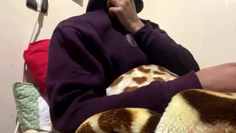 yasarsimo99154258 online show from April 8, 2026, 9:59 pm