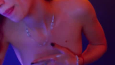 Yase online show from April 21, 2026, 1:42 am