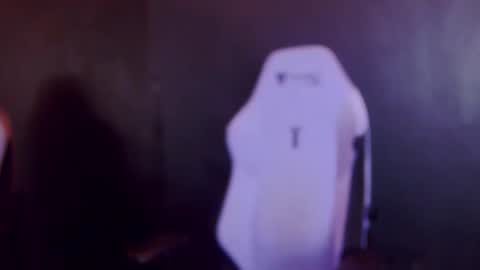 Yase online show from April 22, 2026, 10:11 pm