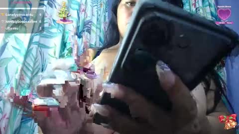 Snapshot of yasmin_bigtits chatting on December 6, 2024, 12:34 am Yasmin online show from December 6, 2024, 12:34 am