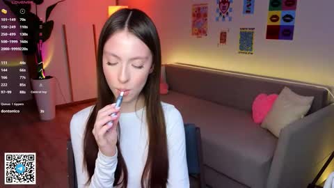 Yasmin online show from March 22, 2026, 6:39 am