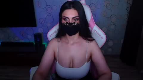 yasmina online show from June 25, 2026, 8:52 am