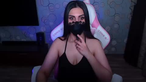 yasmina online show from July 17, 2026, 6:42 am