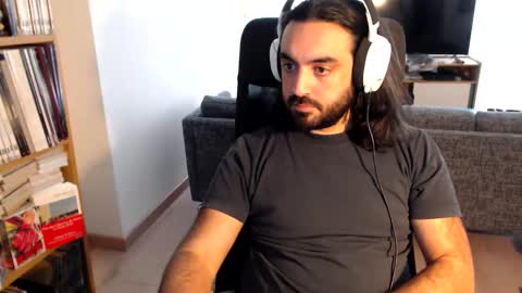 yeeaahoo online show from November 24, 2025, 8:58 am