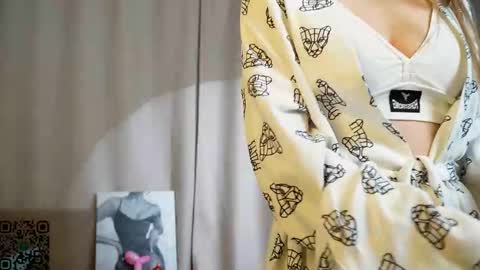 Snapshot of yeepshyy chatting on February 6, 2026, 6:11 pm Kate online show from February 6, 2026, 6:11 pm