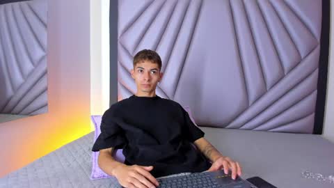 Yeferson online show from July 5, 2026, 3:23 am