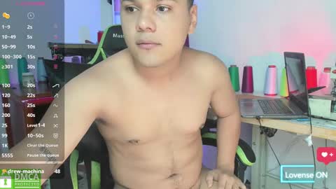 Snapshot of yeiko_44 chatting on February 10, 2025, 2:08 am Yeiko online show from February 10, 2025, 2:08 am