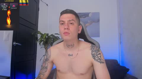 YEIKO ROMERO online show from November 25, 2025, 6:19 pm