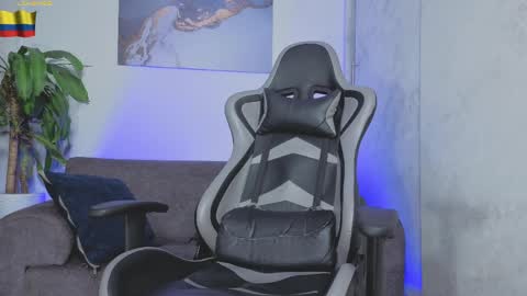 YEIKO ROMERO online show from April 11, 2026, 7:45 am