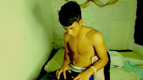 Snapshot of yeison_77 chatting on December 10, 2024, 7:58 am yeison_77 online show from December 10, 2024, 7:58 am