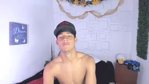 Snapshot of yeison_77 chatting on December 14, 2024, 6:52 pm yeison_77 online show from December 14, 2024, 6:52 pm