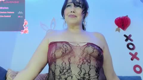 Yelena Owens online show from January 27, 2025, 4:52 am