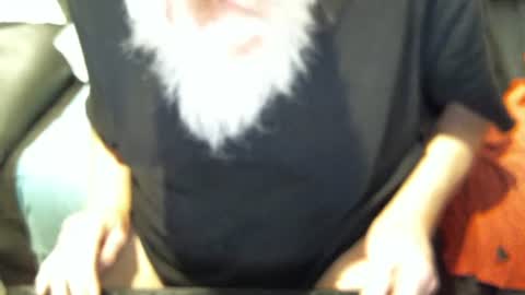 .     y e l l o w s n a k e s       . online show from November 14, 2025, 9:46 pm