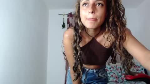 Snapshot of yemaya_28 chatting on June 6, 2026, 4:28 am Yemaya 28 online show from June 6, 2026, 4:28 am